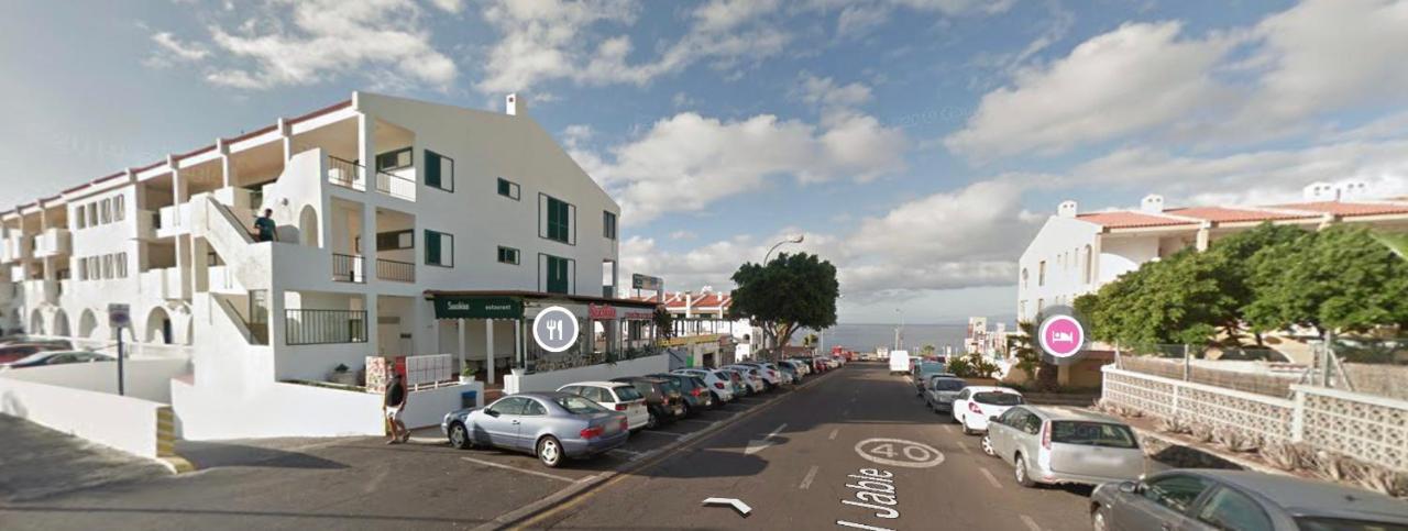 Esmeralda. Lovely And New Apartment Right By The Ocean! 卡亚俄萨尔瓦赫 外观 照片
