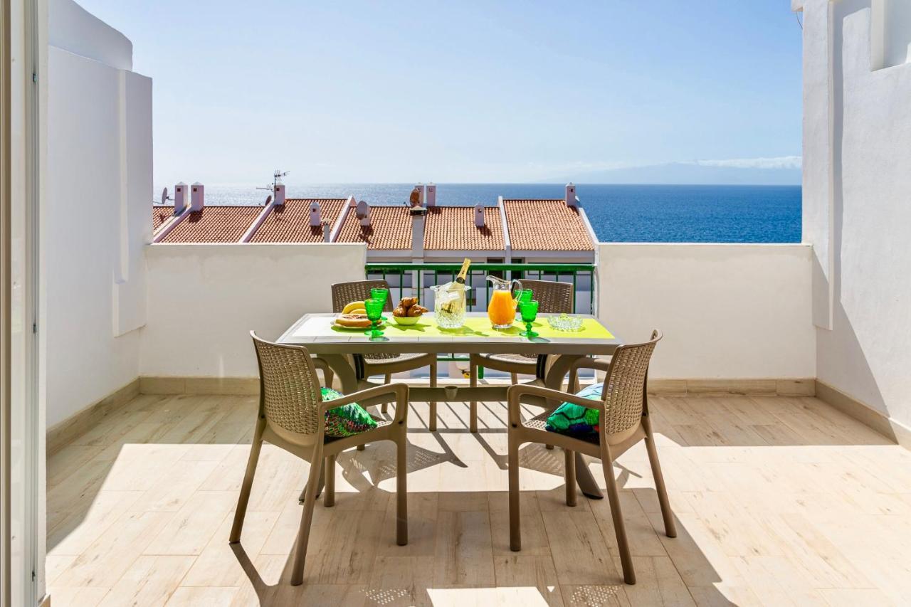 Esmeralda. Lovely And New Apartment Right By The Ocean! 卡亚俄萨尔瓦赫 外观 照片