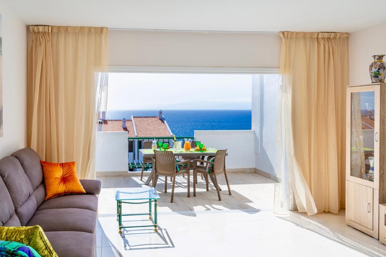Esmeralda. Lovely And New Apartment Right By The Ocean! 卡亚俄萨尔瓦赫 外观 照片